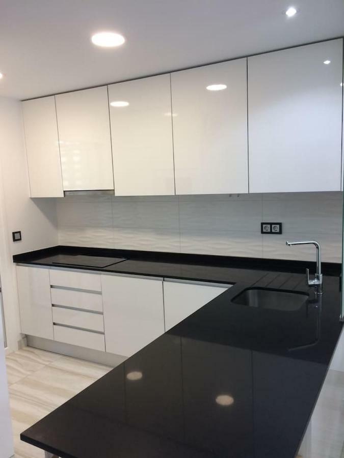 Exclusive New Apartment On The Beach Пилар де ла Орадада Екстериор снимка